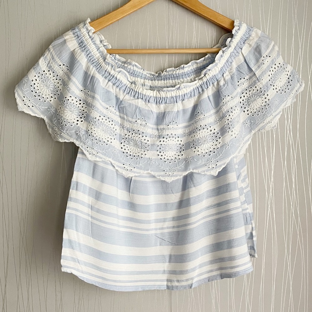AE American Eagle Off Shoulder Eyelet Top Womens XS Blue White Striped Boho - Picture 6 of 9